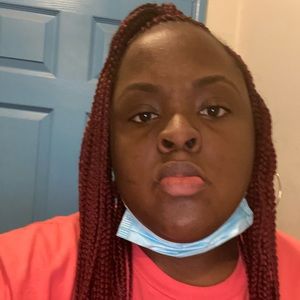 Meet your Posher, Malika